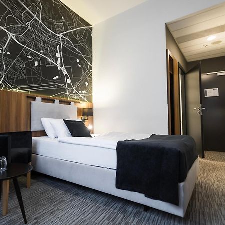 เบสต์ เวสเทิร์น โฮเต็ล มาเรียชกี Hotel คาโตวีตเซ ภายนอก รูปภาพ